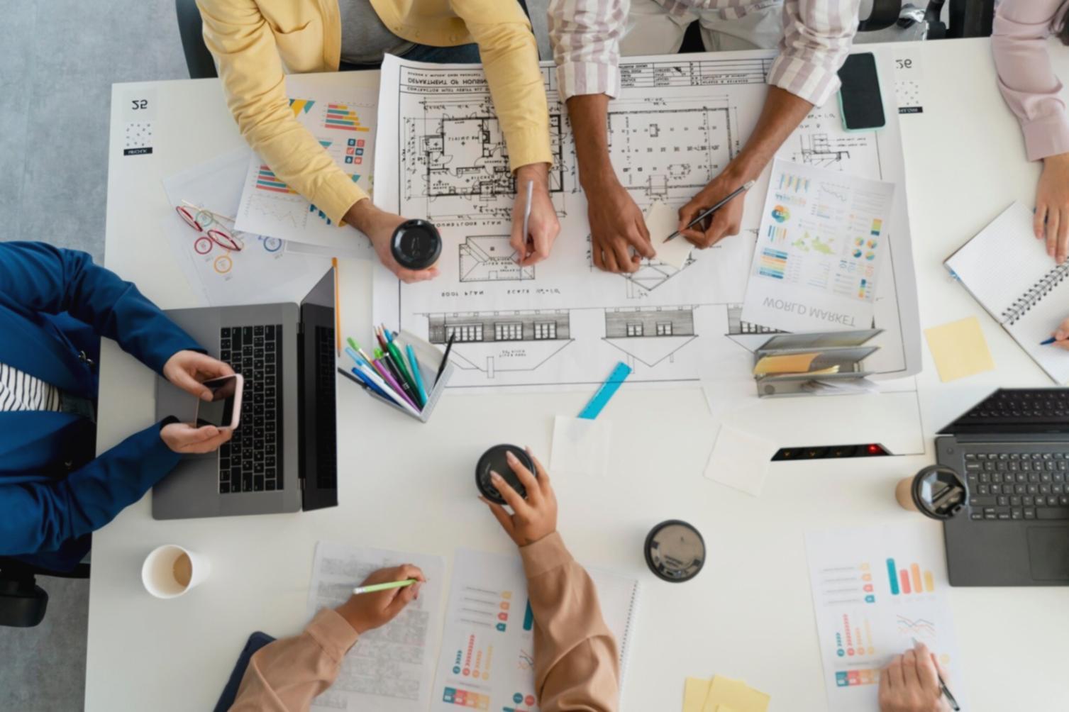 Análisis de perfiles de backlinks en pantalla